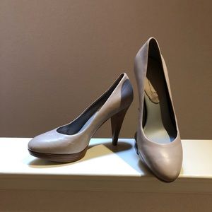 Banana Republic pumps